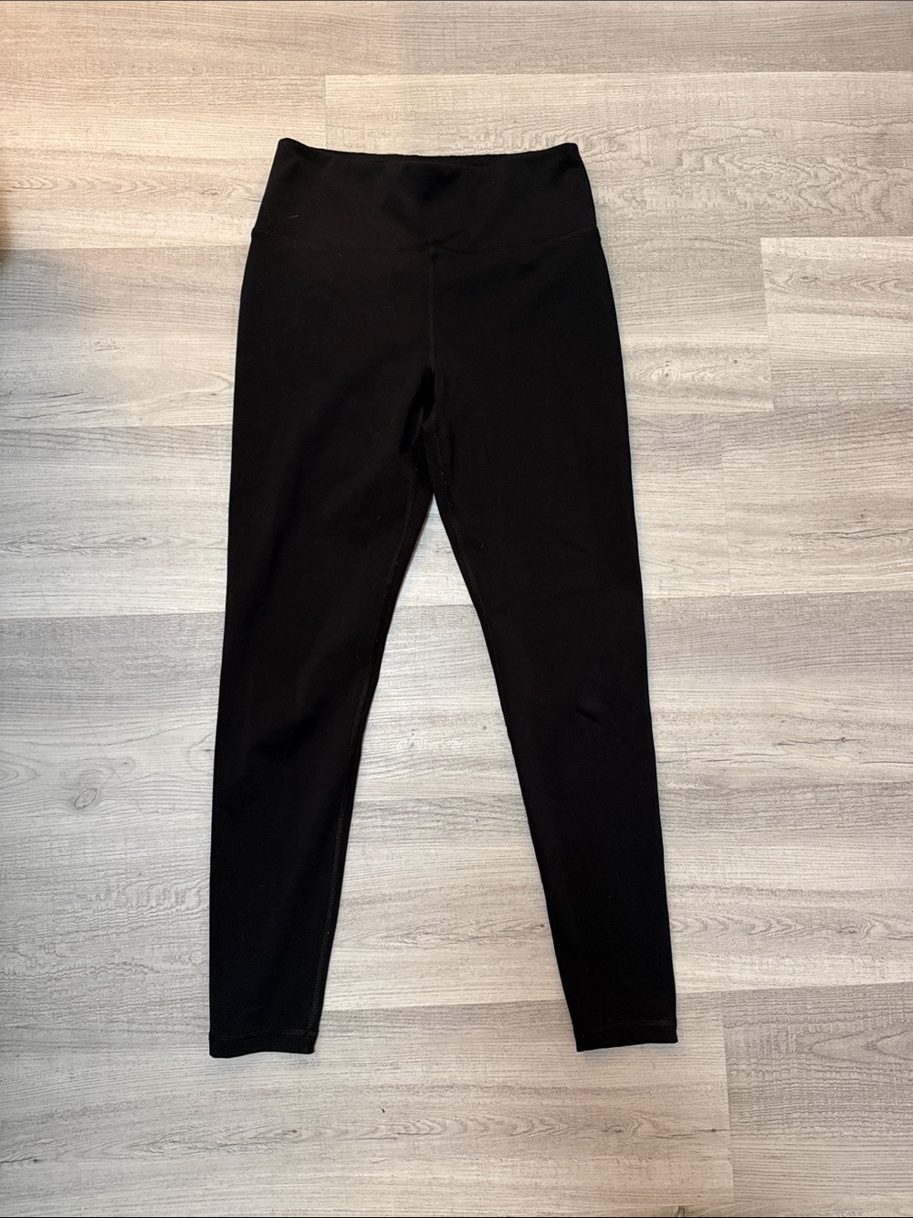 American Eagle High-Waist Leggings Size Medium
